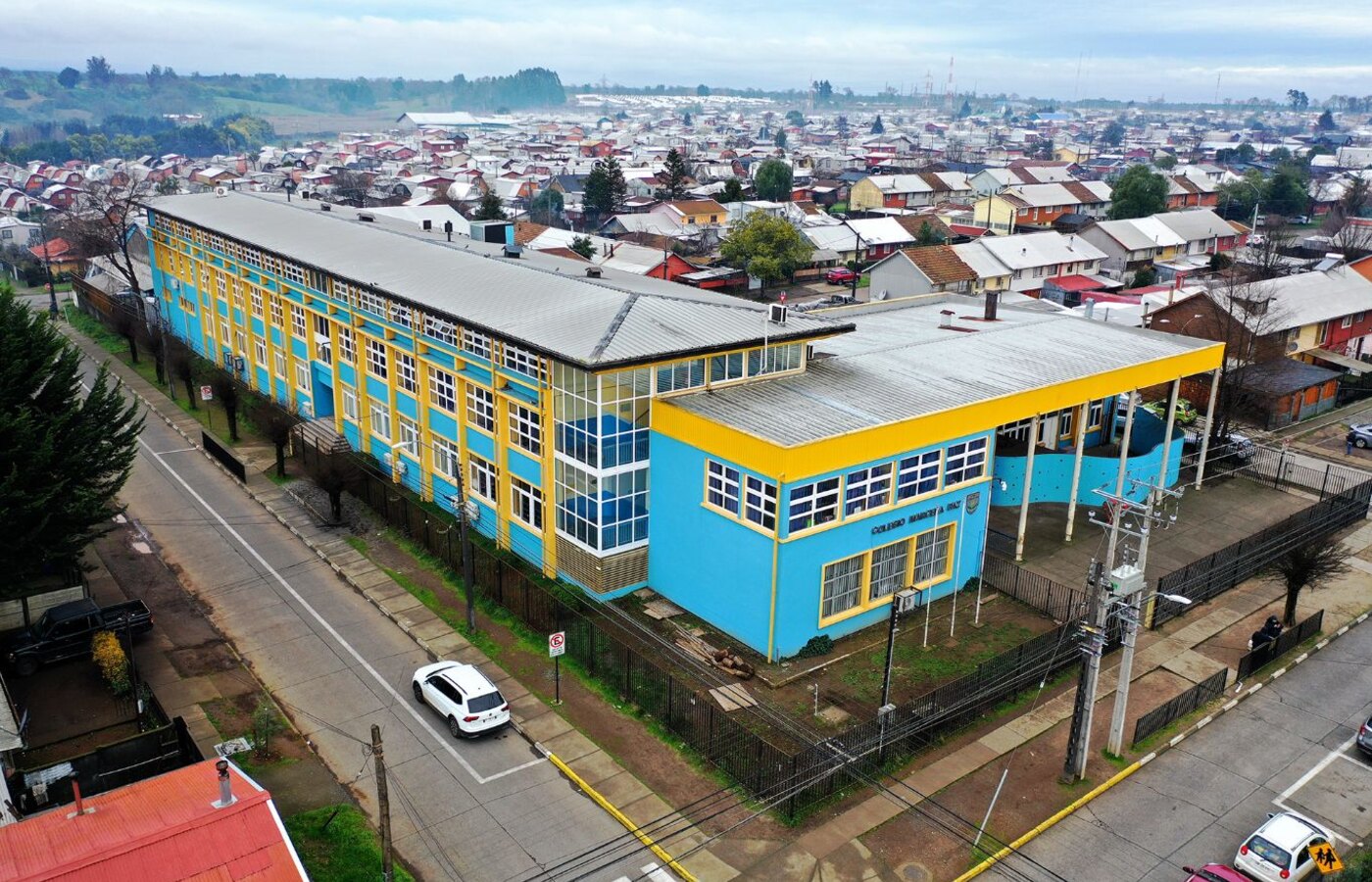 Vista aérea del Colegio Marcela Paz de Victoria